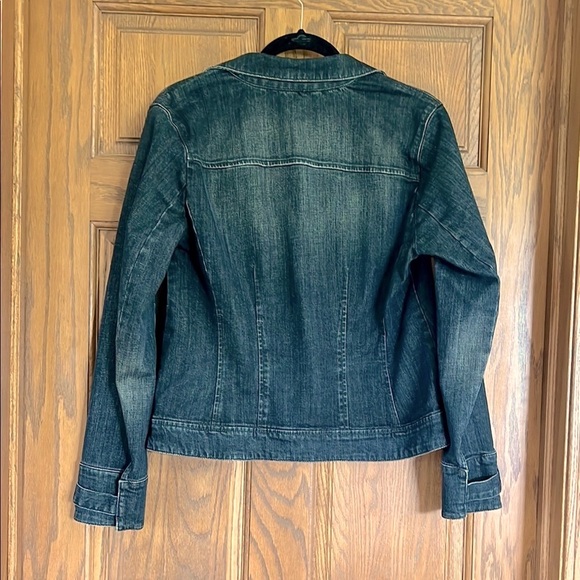 Talbots 🌟HP🌟 Women’s Denim Jacket Size 12 - Picture 2 of 6